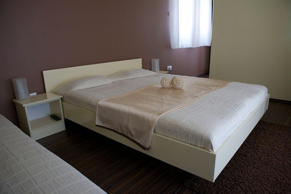 Sunset Apartments Hajduszoboszlo Ngoại thất bức ảnh